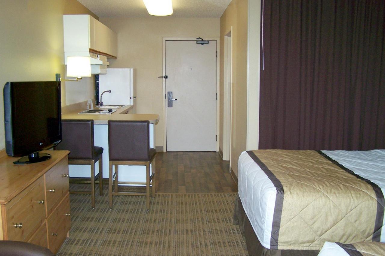 Extended Stay America Select Suites - Chicago - Westmont - Oak Brook Bagian luar foto