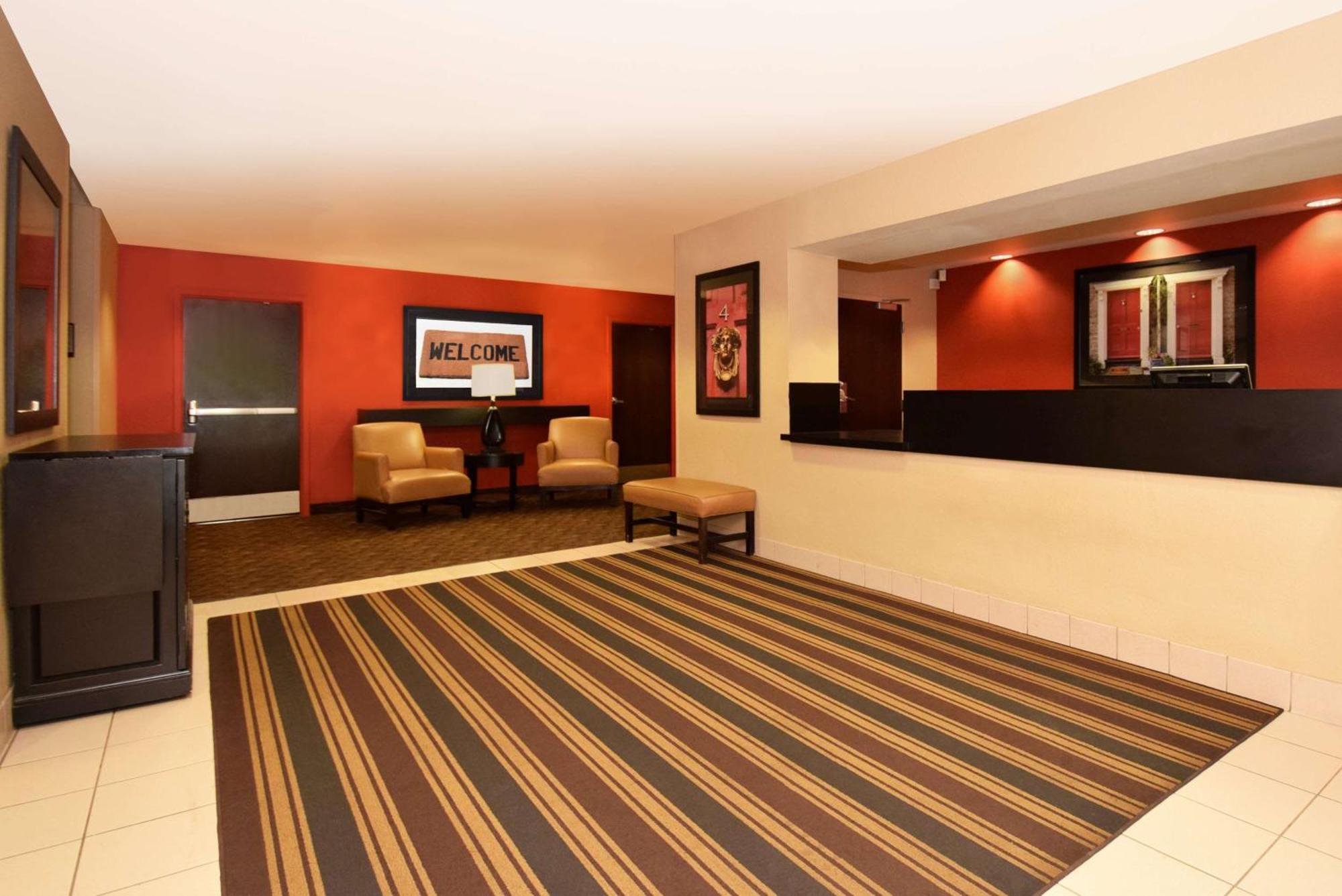 Extended Stay America Select Suites - Chicago - Westmont - Oak Brook Bagian luar foto