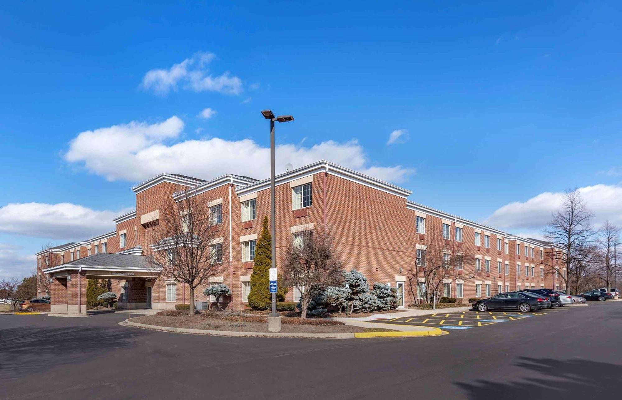 Extended Stay America Select Suites - Chicago - Westmont - Oak Brook Bagian luar foto