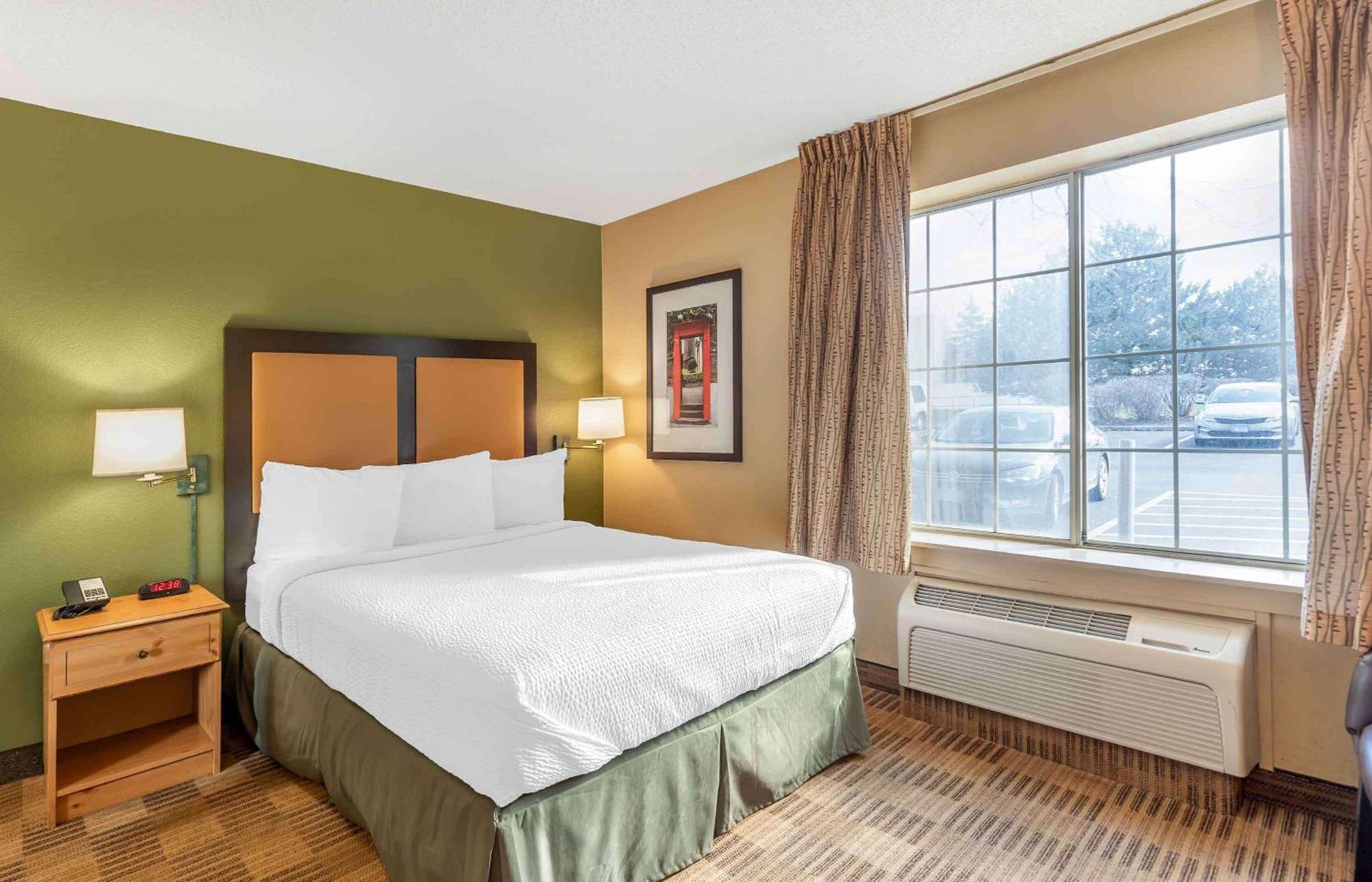 Extended Stay America Select Suites - Chicago - Westmont - Oak Brook Bagian luar foto