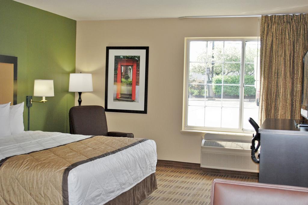 Extended Stay America Select Suites - Chicago - Westmont - Oak Brook Bagian luar foto