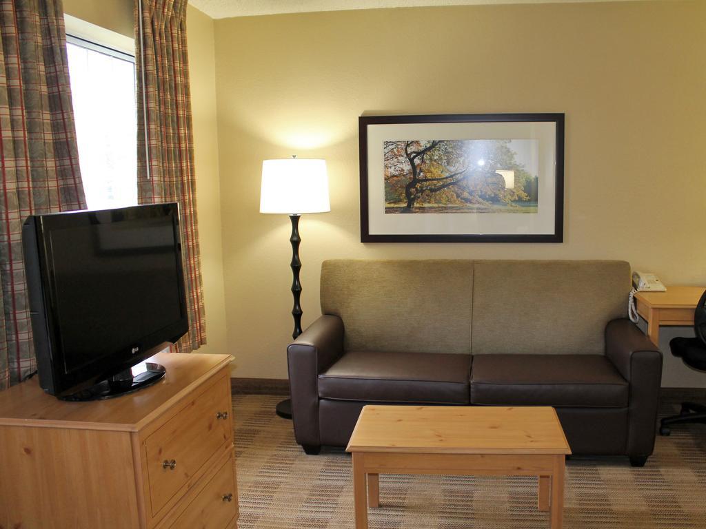 Extended Stay America Select Suites - Chicago - Westmont - Oak Brook Bagian luar foto